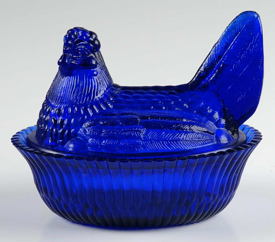 Animals & Figurines 5 Inch Hen on Nest by Degenhart Glass Co-1