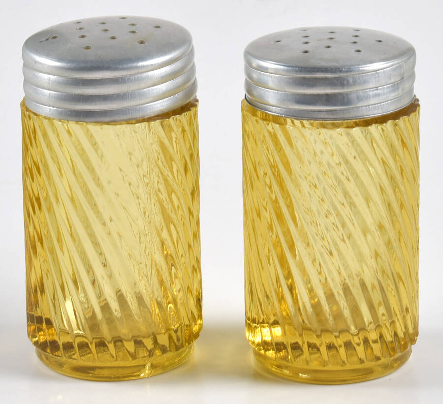 Diana Amber Shaker Set w/Metal Lids by Federal Glass -1