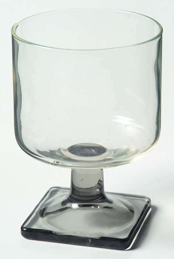 Nordic Midnight (Smoke) Wine Glass by Federal Glass -1