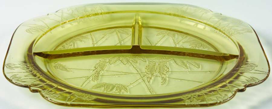 Parrot Amber 11" Oval Platter by Federal Glass -1