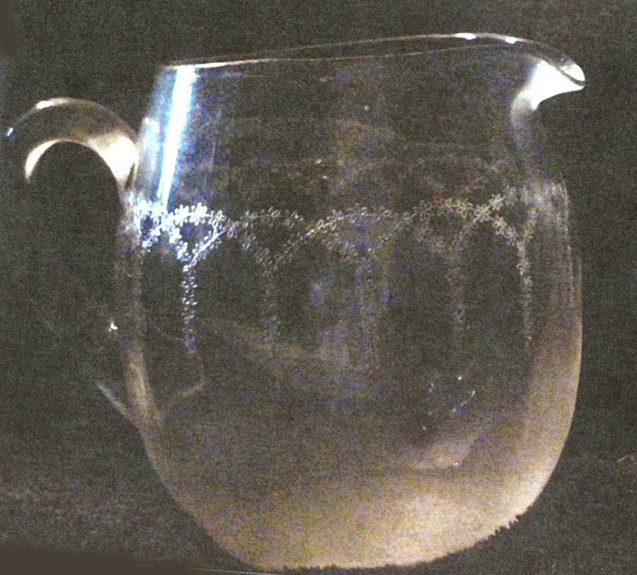 DE103 Pitcher by Fry-1