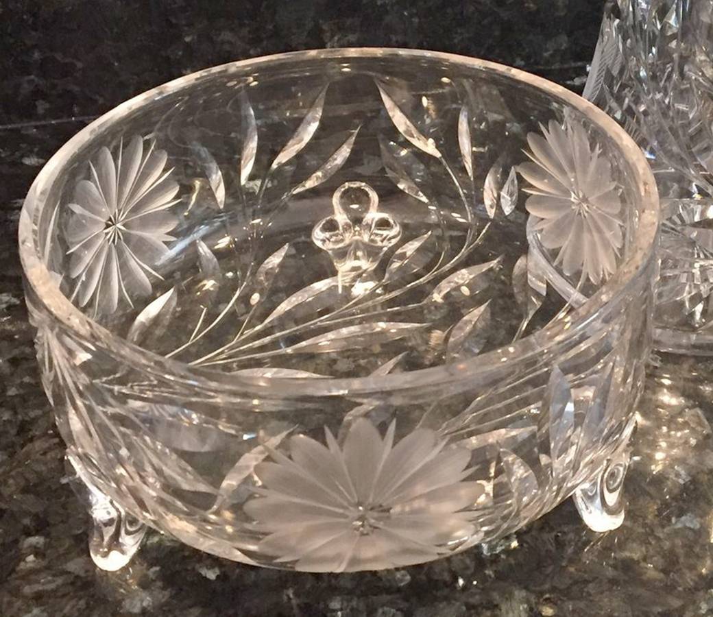 G6C2 Footed Bowl by Gundy-Clapperton Crystal-1