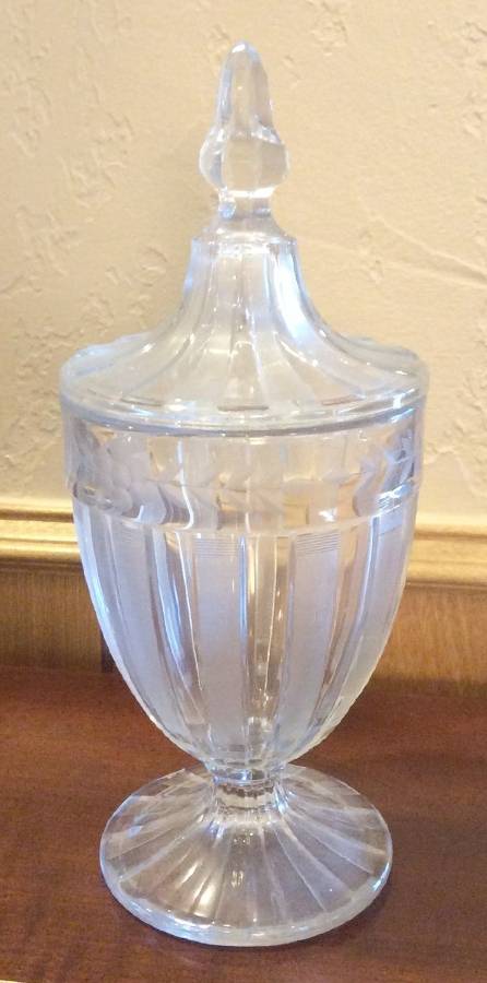 465-10 1 Lb Candy Jar & Lid by Heisey-1