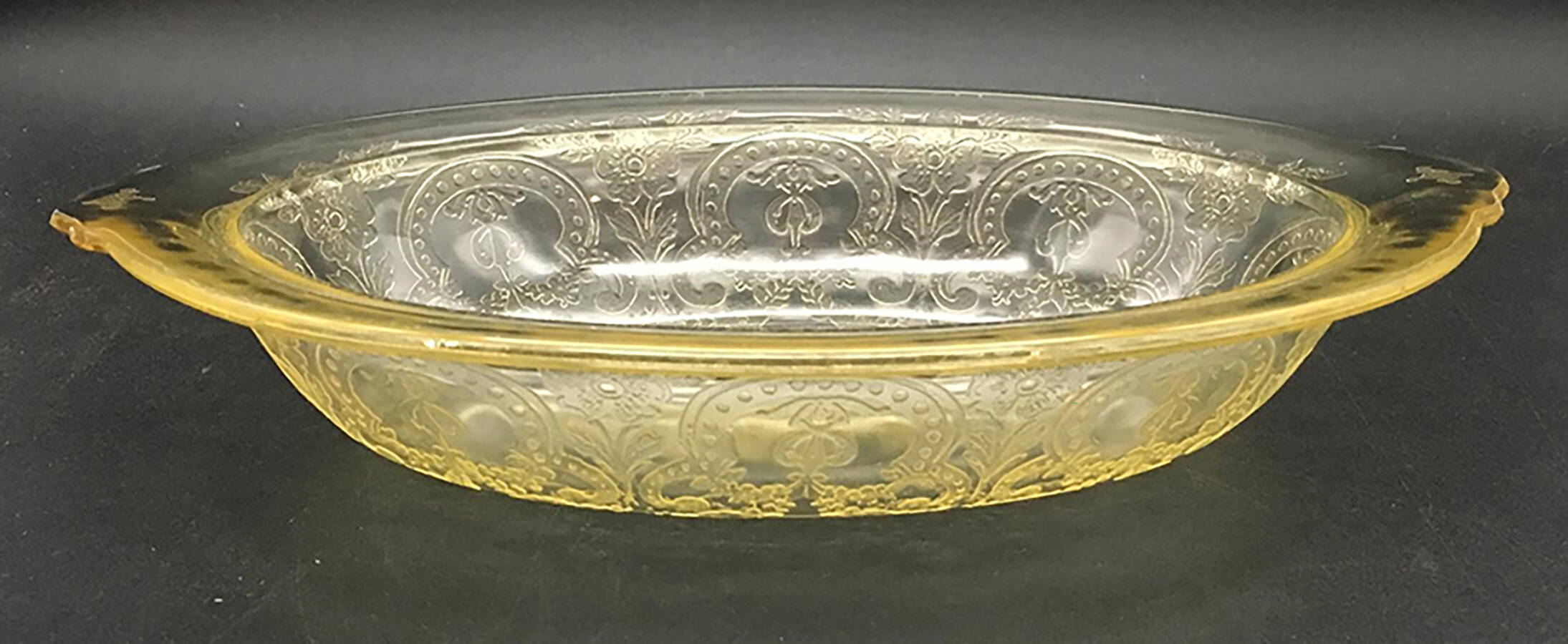 Horseshoe Yellow Oval Vegetable Bowl by Indiana Glass-1