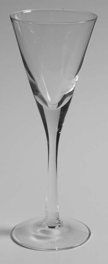 Chateau Clear Aquavit Wine by Kosta-Boda-1