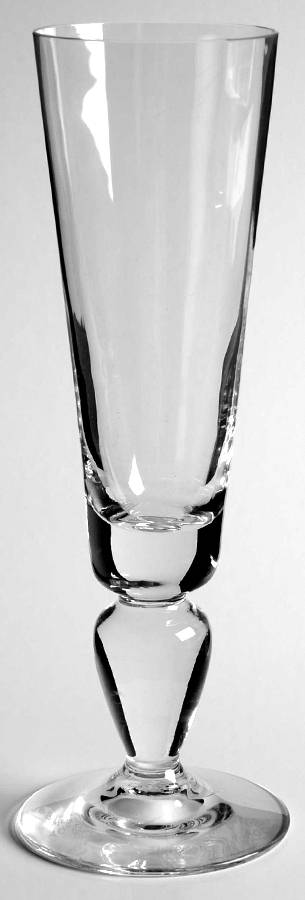 Linne Fluted Champagne by Kosta-Boda-1