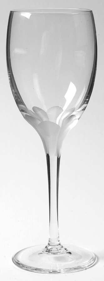Atrium Clear Wine Glass by Lenox-1