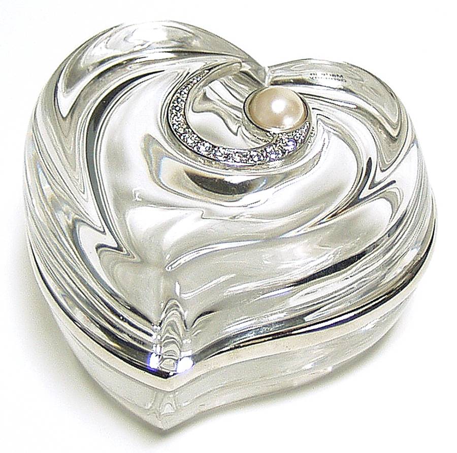 Diamonds & Pearls (Giftware) Small Heart Box & Lid by Lenox-1