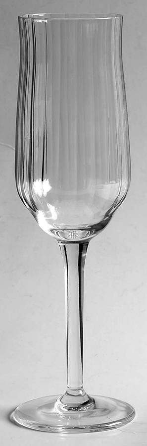 Canaletto (Straight Optic) Fluted Champagne by Luigi Bormioli-1