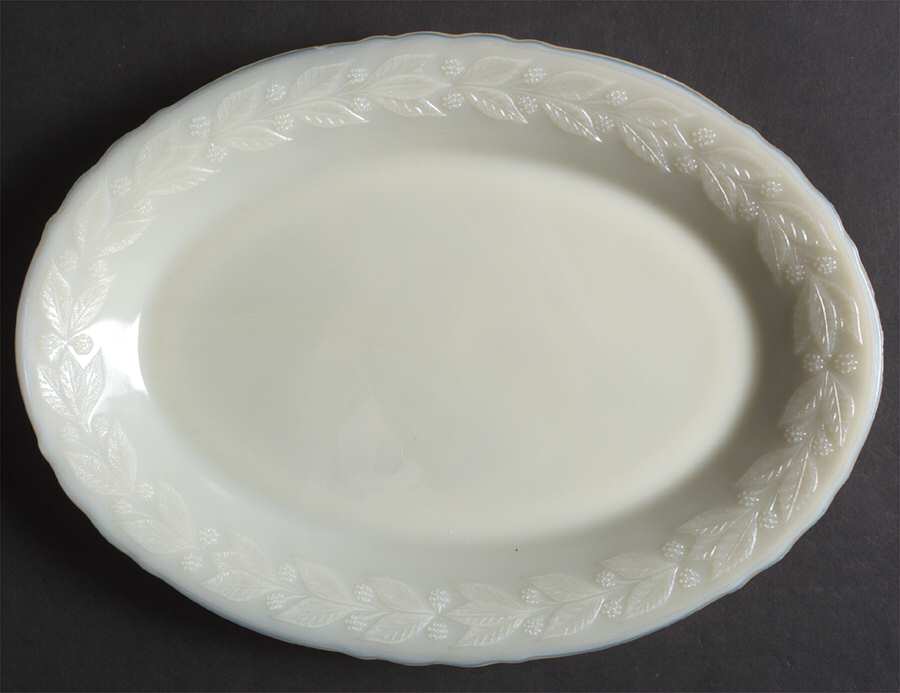 Laurel French Ivory 10" Oval Platter by McKee-1