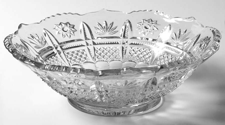 Banded Star and Fan Clear Round Bowl by Model Flint-1