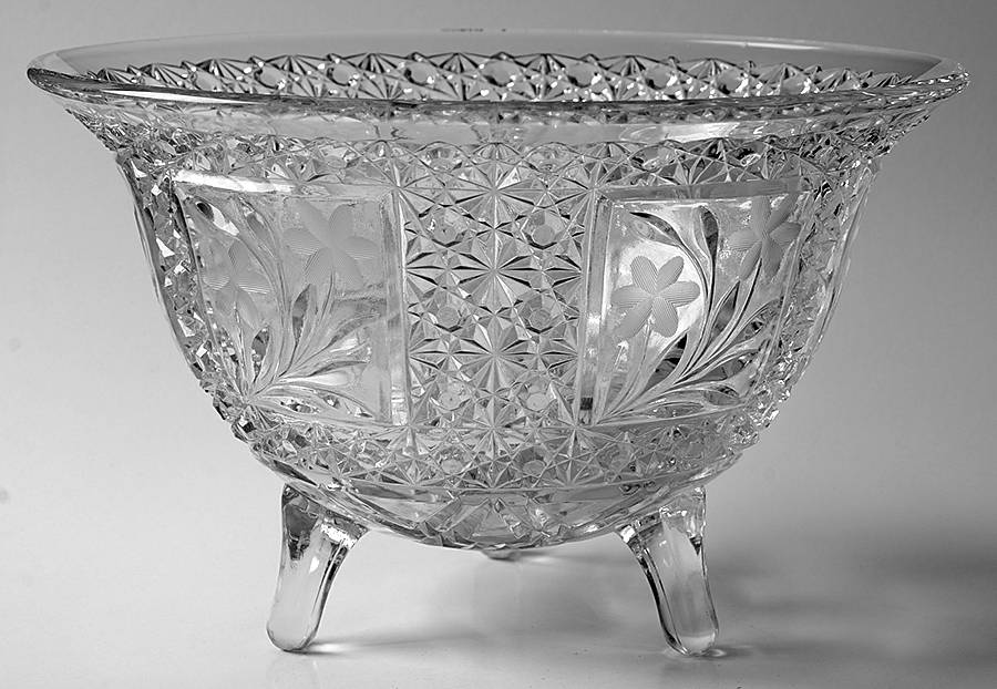 Snappy Clear 10" 3-Toed Footed Bowl by McKee-1