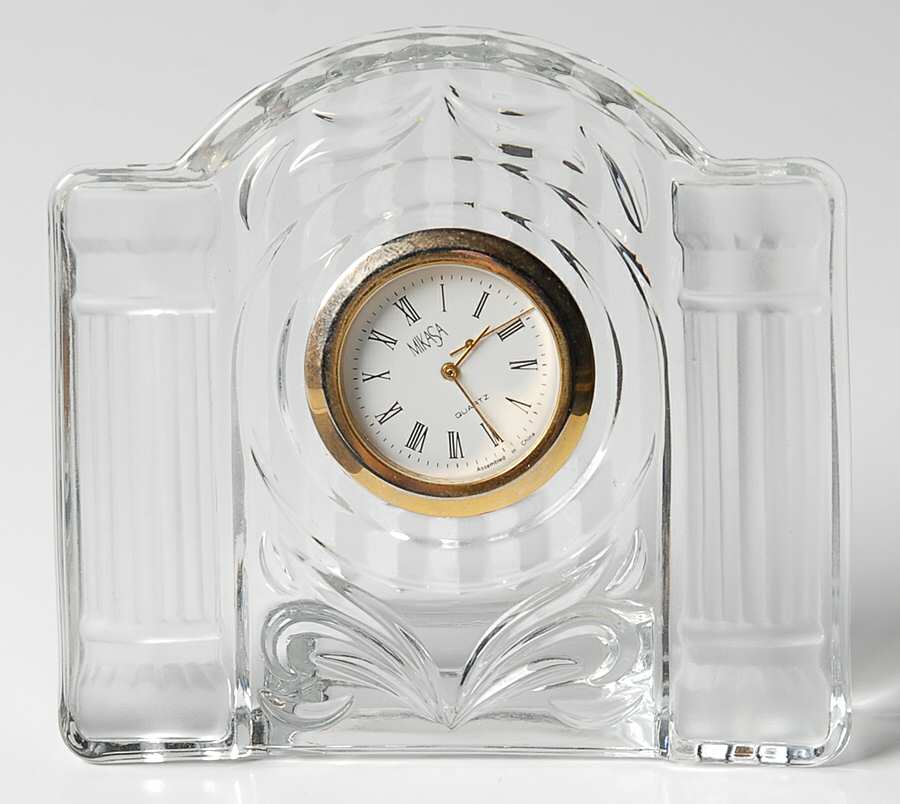 Cotillion Frost Quartz Clock by Mikasa-1