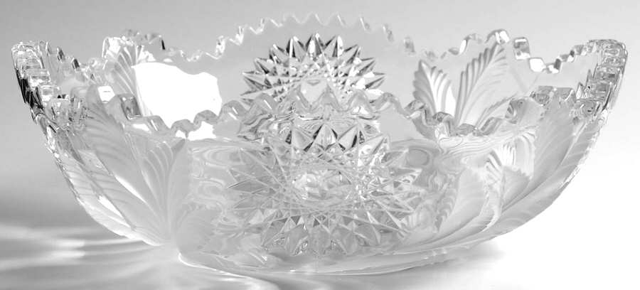 Hobstar & Feather (Frosted) 9" Round Bowl by Millersburg-1