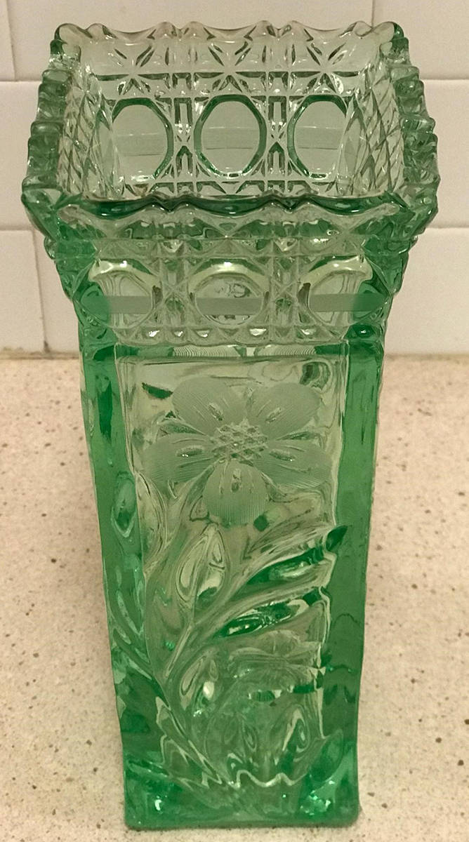 Innovation Green 10" Square Vase by McKee-1