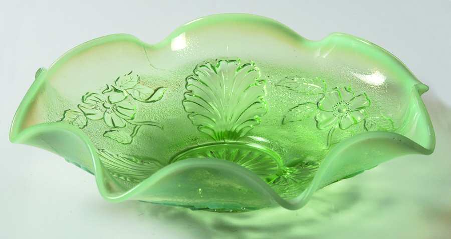 Blossoms & Palms Green Opalescent 8" Round Crimped Bowl by Northwood-1