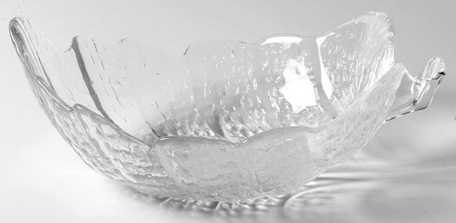 Eden 10" Leaf Shape Bowl by Orrefors-1