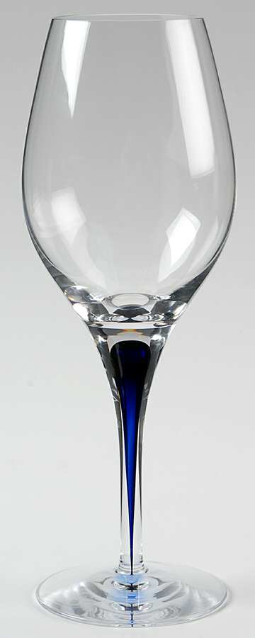 Intermezzo Blue Wine Glass by Orrefors-1