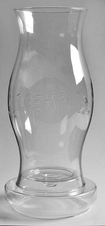 Heritage 13" Hurricane Lamp & Globe by Princess House-1