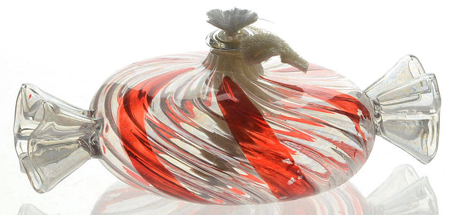 Heritage Candy Oil Lamp by Princess House-1