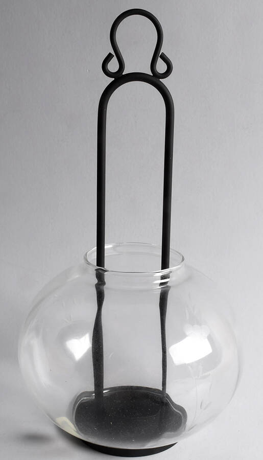 Heritage Lantern Globe with Metal Insert by Princess House-1