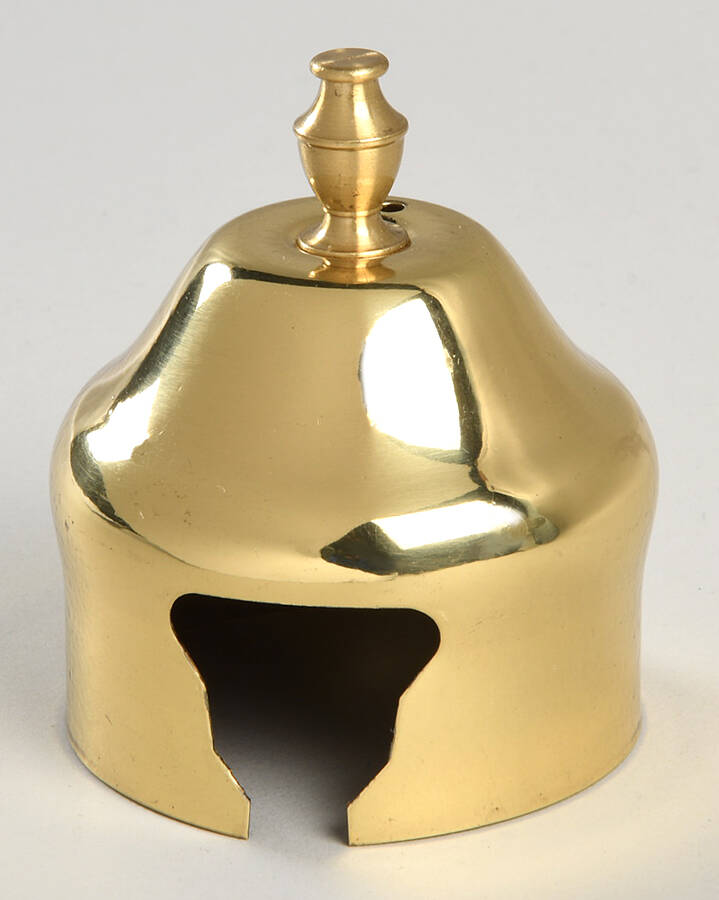 Heritage Lid for Carafe with Brass Accents by Princess House-1
