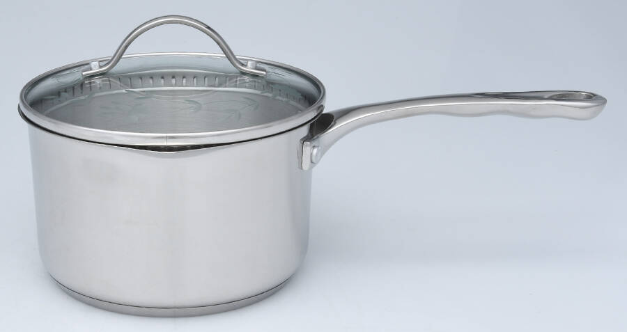 Heritage 1.75 Qt Saucepan W/Lid by Princess House-1