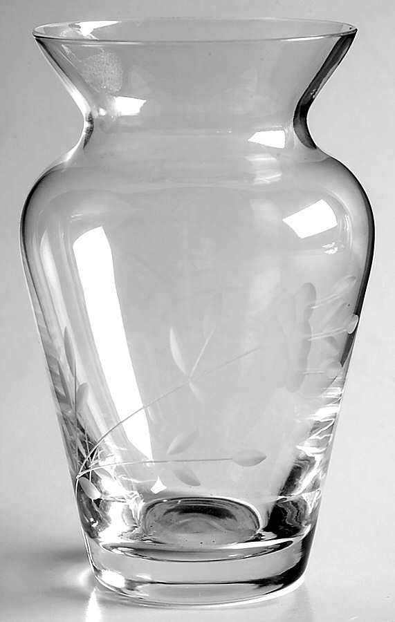 Heritage 5" Flower Vase by Princess House-1