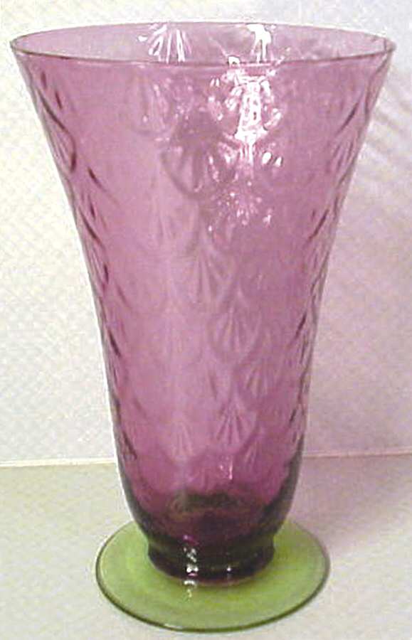 Turkey Tracks Cranberry (Green Stem) Iced Tea by Pukeberg Glass-1