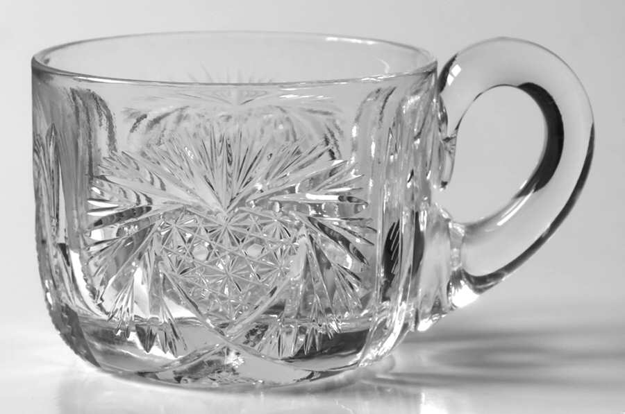 Heart Punch Cup by Pitkin and Brooks Glass-1