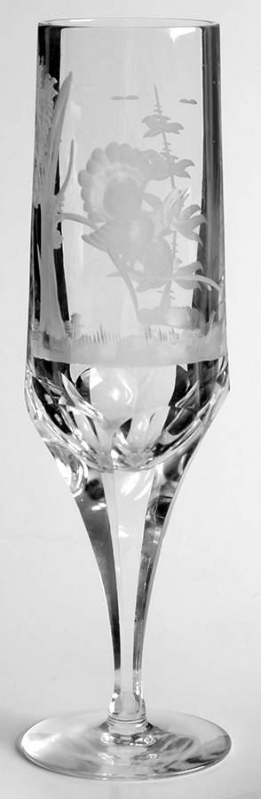 Americana-American Fluted Champagne by Queen Lace-1