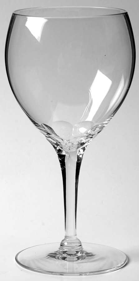 Riviera Wine Glass by Seneca-1