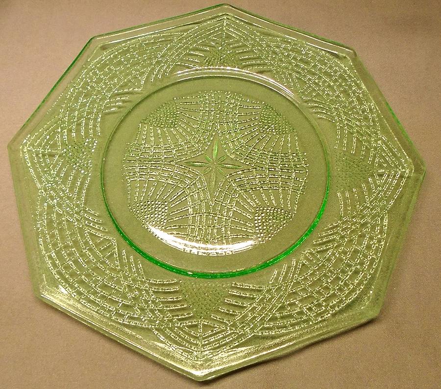 Romanesque Green 7" Salad Plate by Smith Glass -1