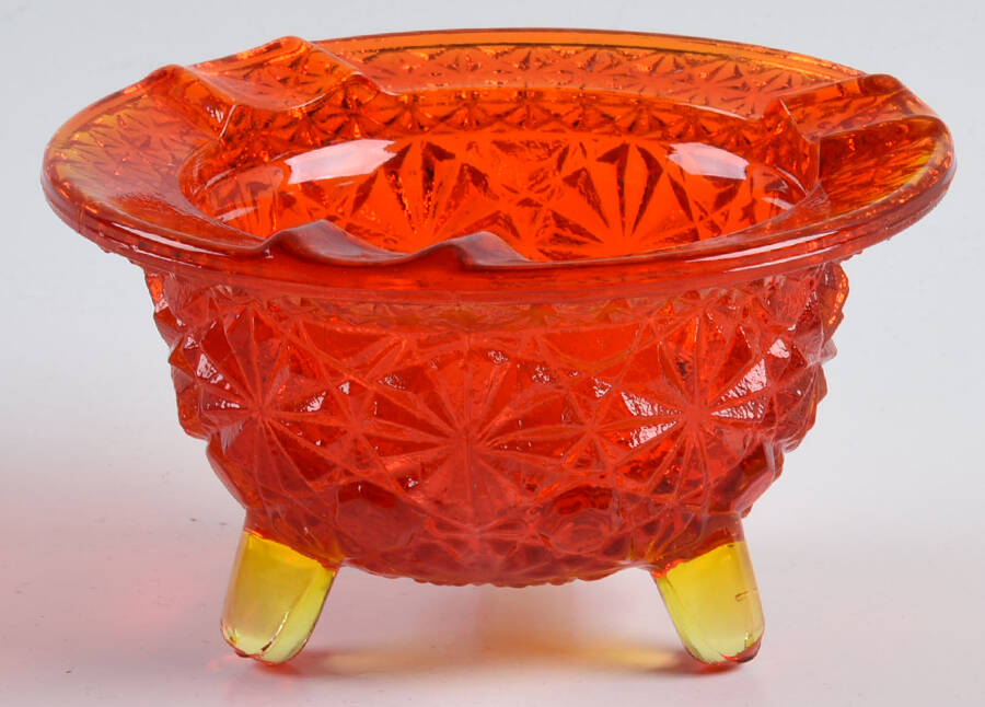 Daisy and Button Amberina Ashtray by Smith Glass -1