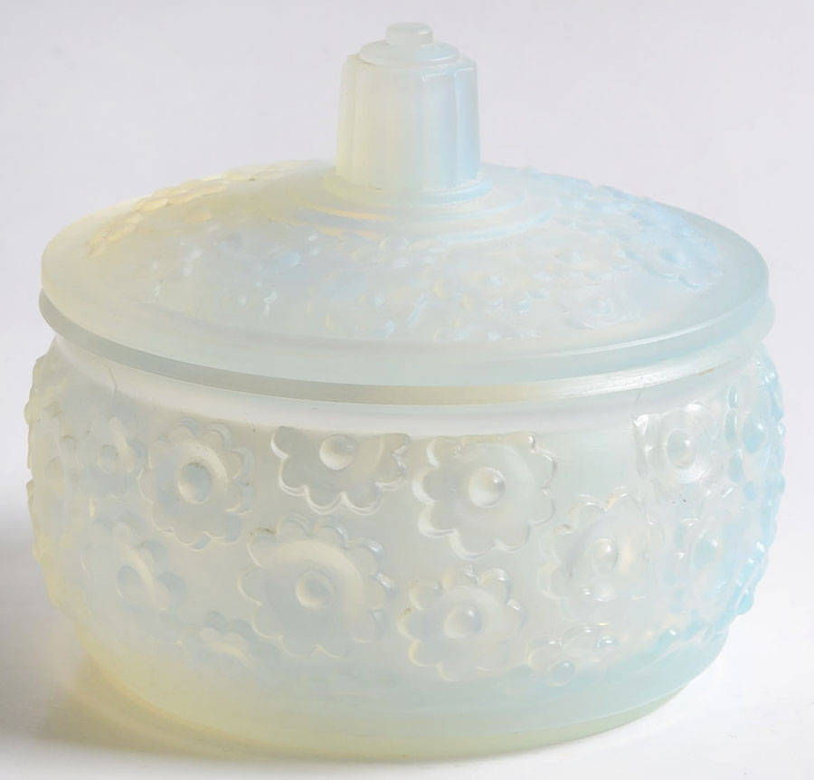 Animals & Figurines #PB116 Medium Fleurs Boudoir Box & Lid by Sabino Glass-1