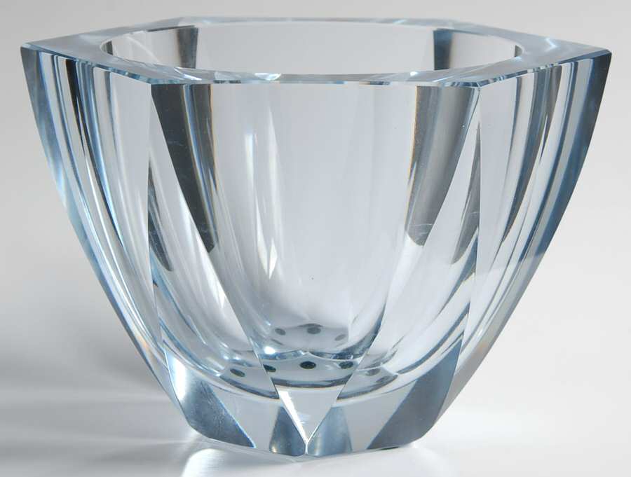 T348 4" Flower Vase by Strombergshyttan-1