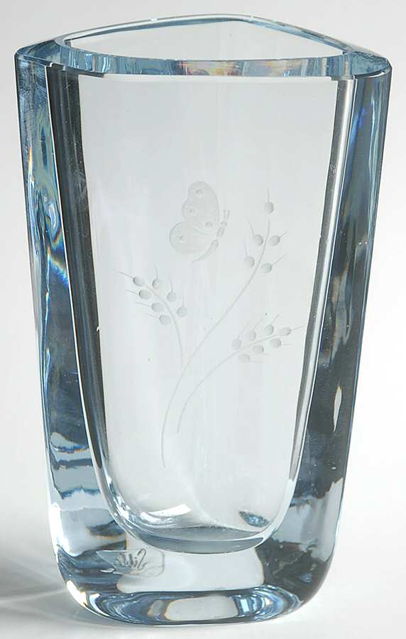 S4T2 6" Flower Vase by Strombergshyttan-1