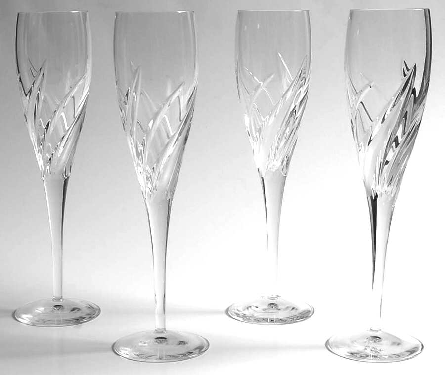 Savannah Fluted Champagne - Set of 4 by Slovglass Poltar-1