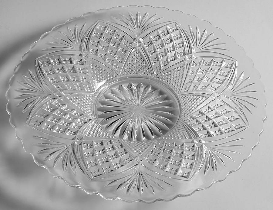 Tarentums Virginia Cake Plate by Tarentum-1
