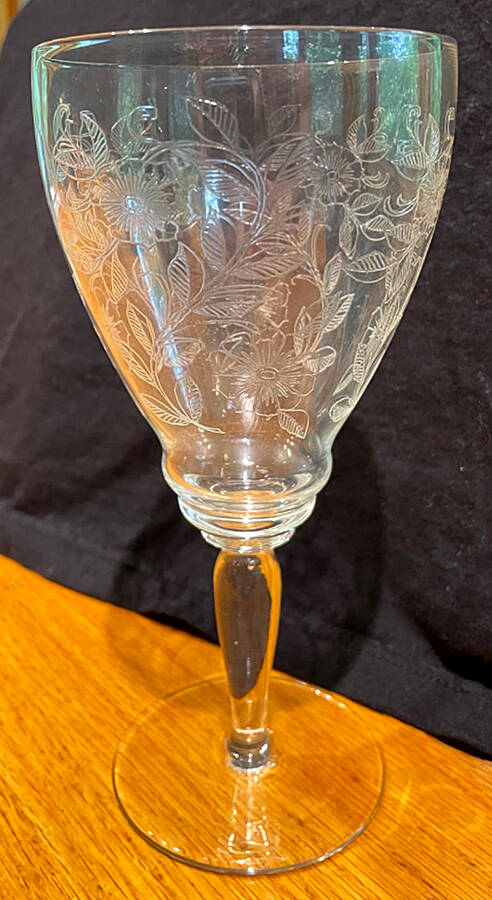 UNK7082 Water Goblet by Unknown Manufacturer-1