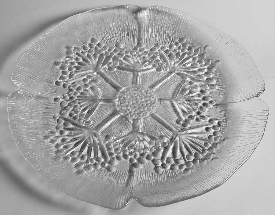 Cow Parsley Dinner Plate by Lasisepat Mantsala-1