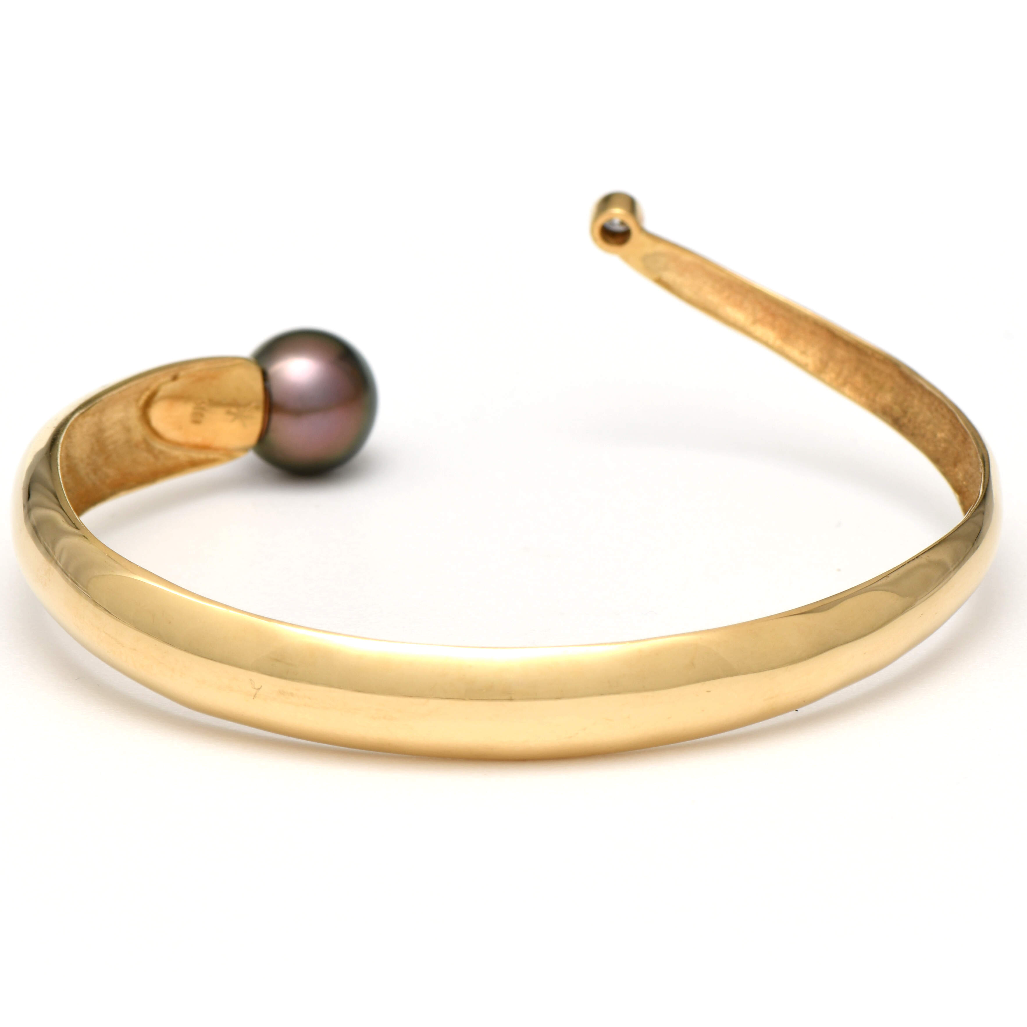 18KY Tahitian Pearl(10.0mm) & Diamond(0.10) Cuff Bracelet-2
