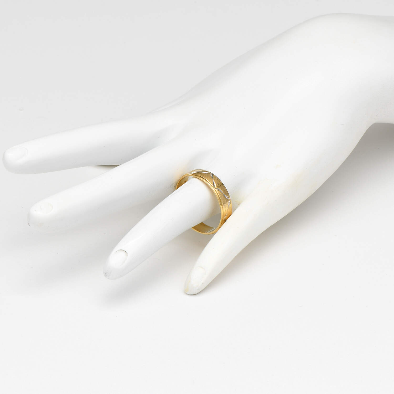 18KYW Brushed & Engraved Band Ring-6
