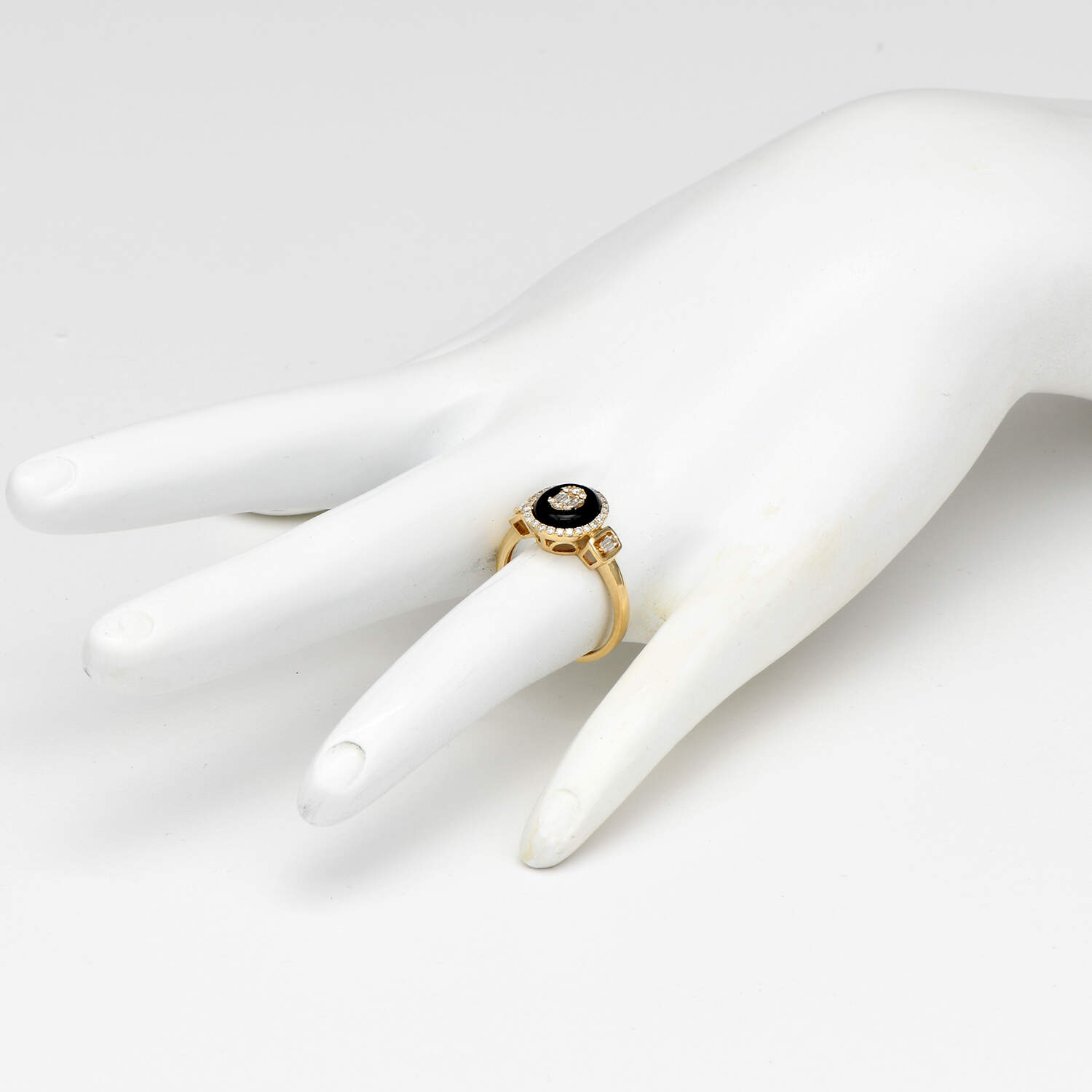 18KY Diamond(0.28) & Onyx Halo Ring-6