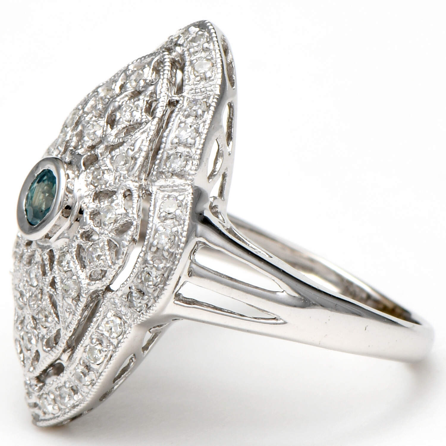 14KW Emerald (0.10) & Diamond (0.25) Shield Ring-3