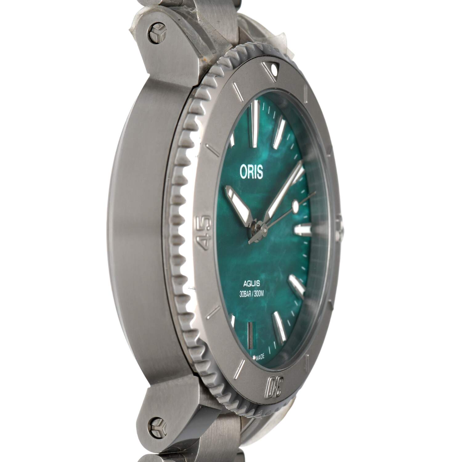 Oris X Bracenet 36.5mm with Green Dial and Box and Papers-6
