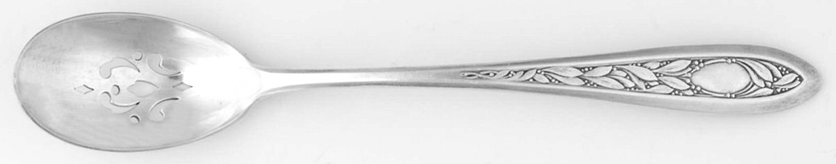 Victory (Silverplate, 1919) Pierced Bowl Short Handle Olive Spoon by Alvin-1