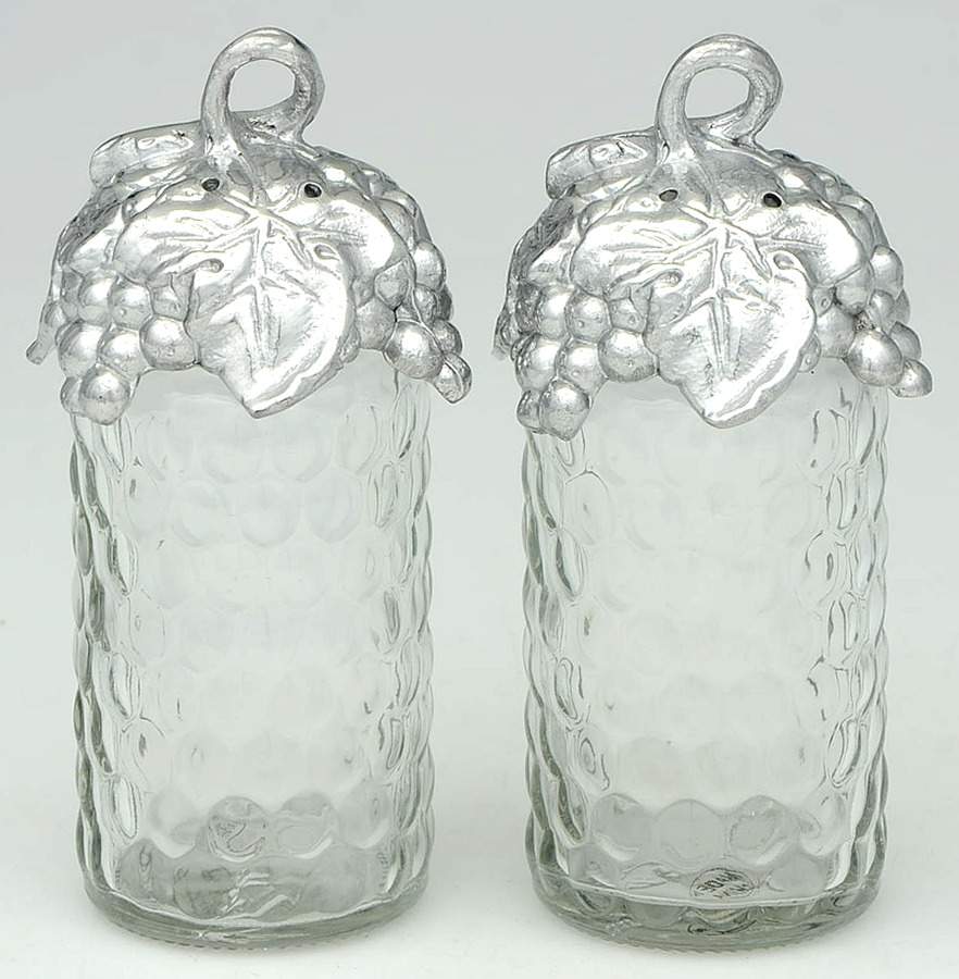 Grape (Aluminum, Hollowware) Salt and Pepper Set by Arthur Court-1