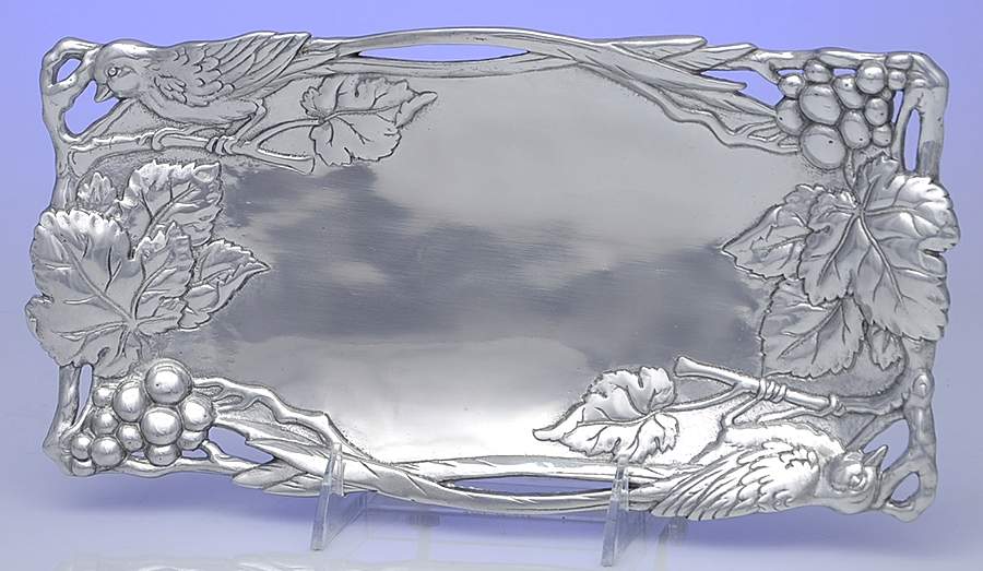 Grape (Aluminum, Hollowware) 12" Bread Tray by Arthur Court-1