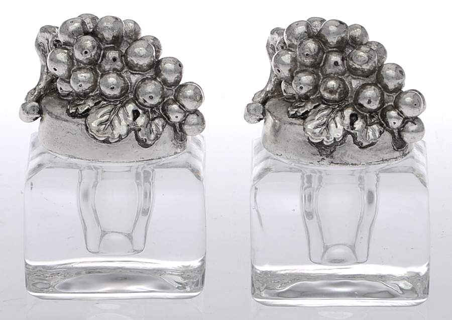Grape (Aluminum, Hollowware) Salt & Pepper Set by Arthur Court-1